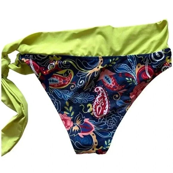 Floral 2 Piece Bathing Suit - Picture 4 of 11